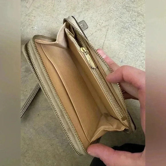 Vintage coach wallet 2012 - Picture 7 of 11